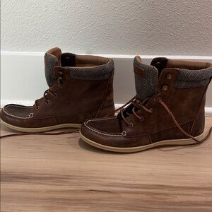 Women’s sperry bayfish boots